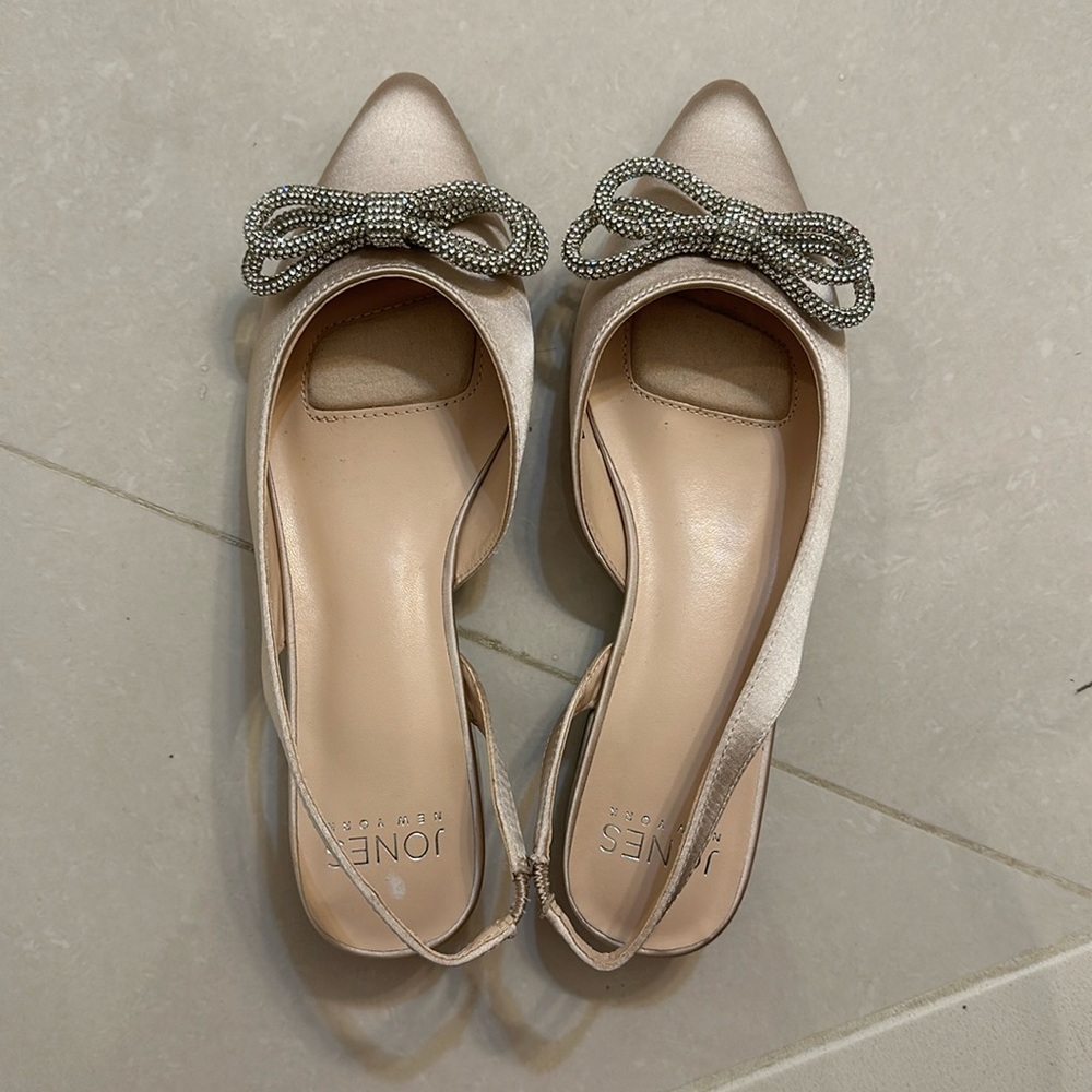 Brand new Jones New York dress flats